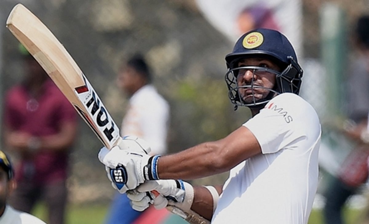 முதல் டெஸ்ட்: தோல்வியைத் தவிர்க்கப் போராடும் இலங்கை அணி!