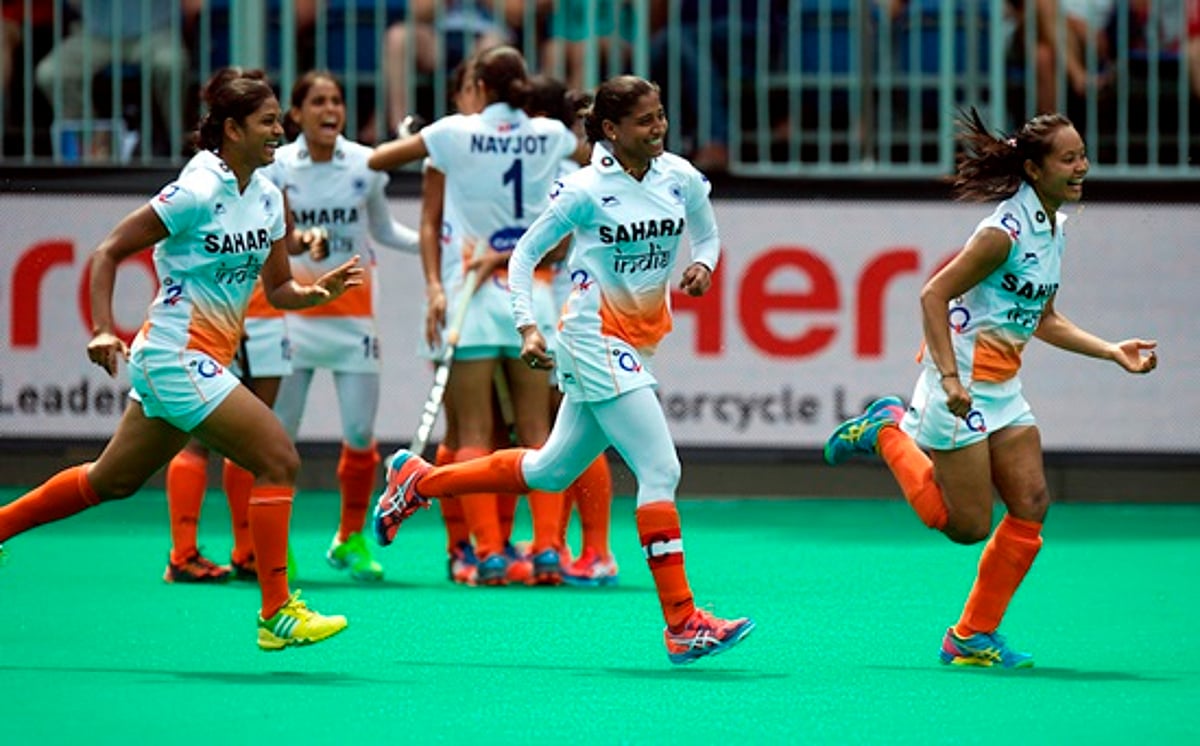 ஒலிம்பிக் போட்டிக்குத் தகுதி பெற்றது இந்திய மகளிர் ஹாக்கி அணி