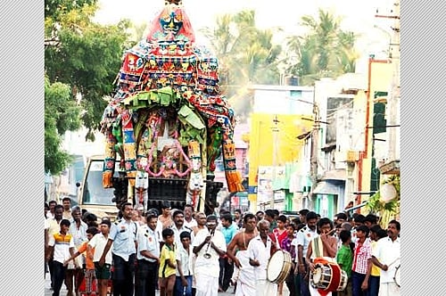 திருச்செந்தூர் வெயிலுகந்தம்மன் கோயிலில் ஆவணித் தேரோட்டம்