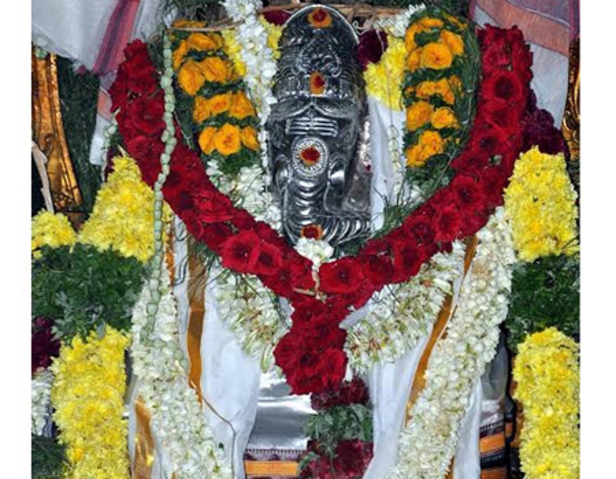 விருதுநகர் மாவட்டத்தில் விநாயகர் சதுர்த்தி விழாவை முன்னிட்டு திருக்கோயில்களில் பக்தர்கள் வழிபாடு