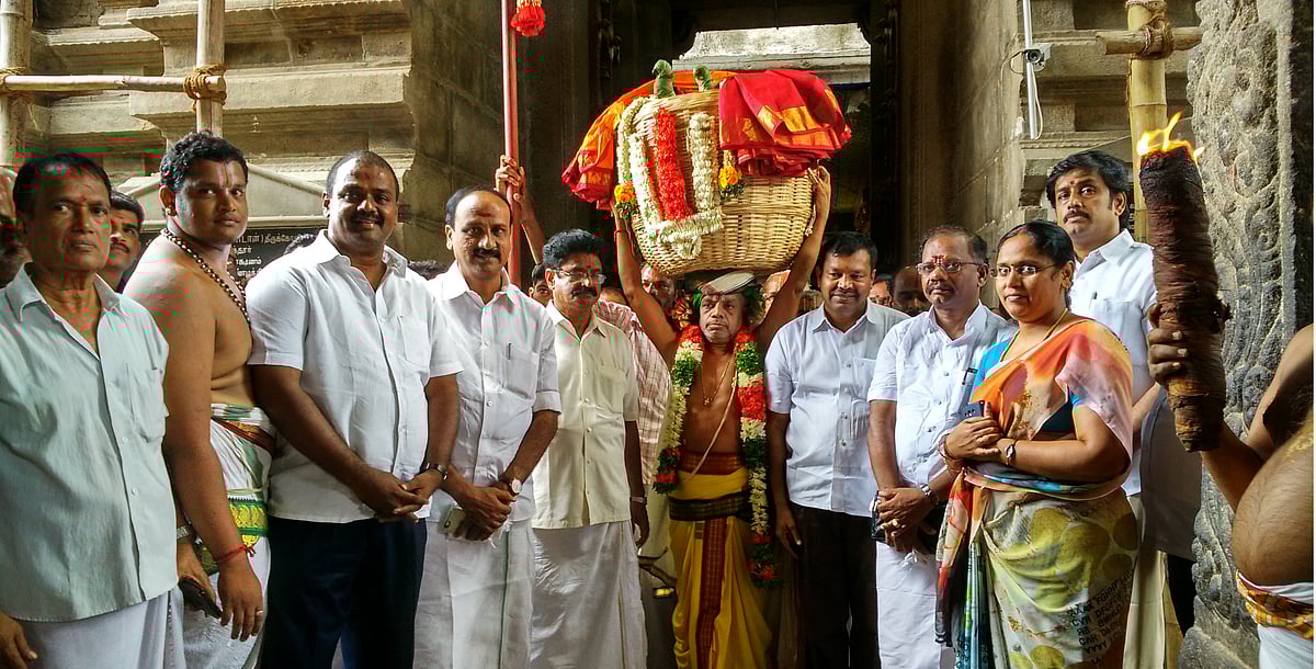 திருப்பதிக்கு ஸ்ரீஆண்டாள் சூடிக்களைந்த மாலை, பரிவட்டம் அனுப்பும் நிகழ்ச்சி