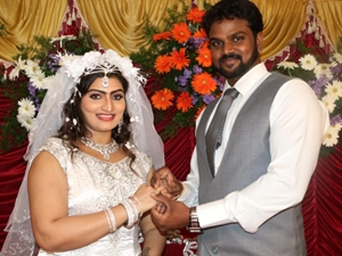 நடிகை பாபிலோனா திருமணம் இன்று நடைபெற்றது!