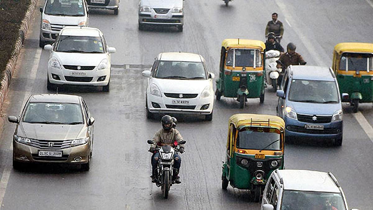 தில்லியில் ஏப்ரல் 15 முதல் மீண்டும் வாகனக் கட்டுப்பாடு அமல்