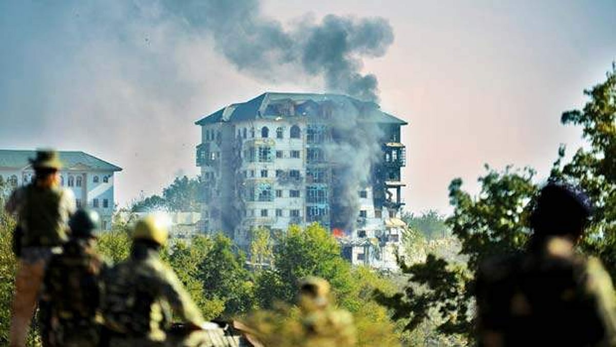 காஷ்மீரில் 3வது நாளாக கடும் துப்பாக்கிச் சண்டை: மேலும் ஒரு பயங்கரவாதி சுட்டுக் கொலை?