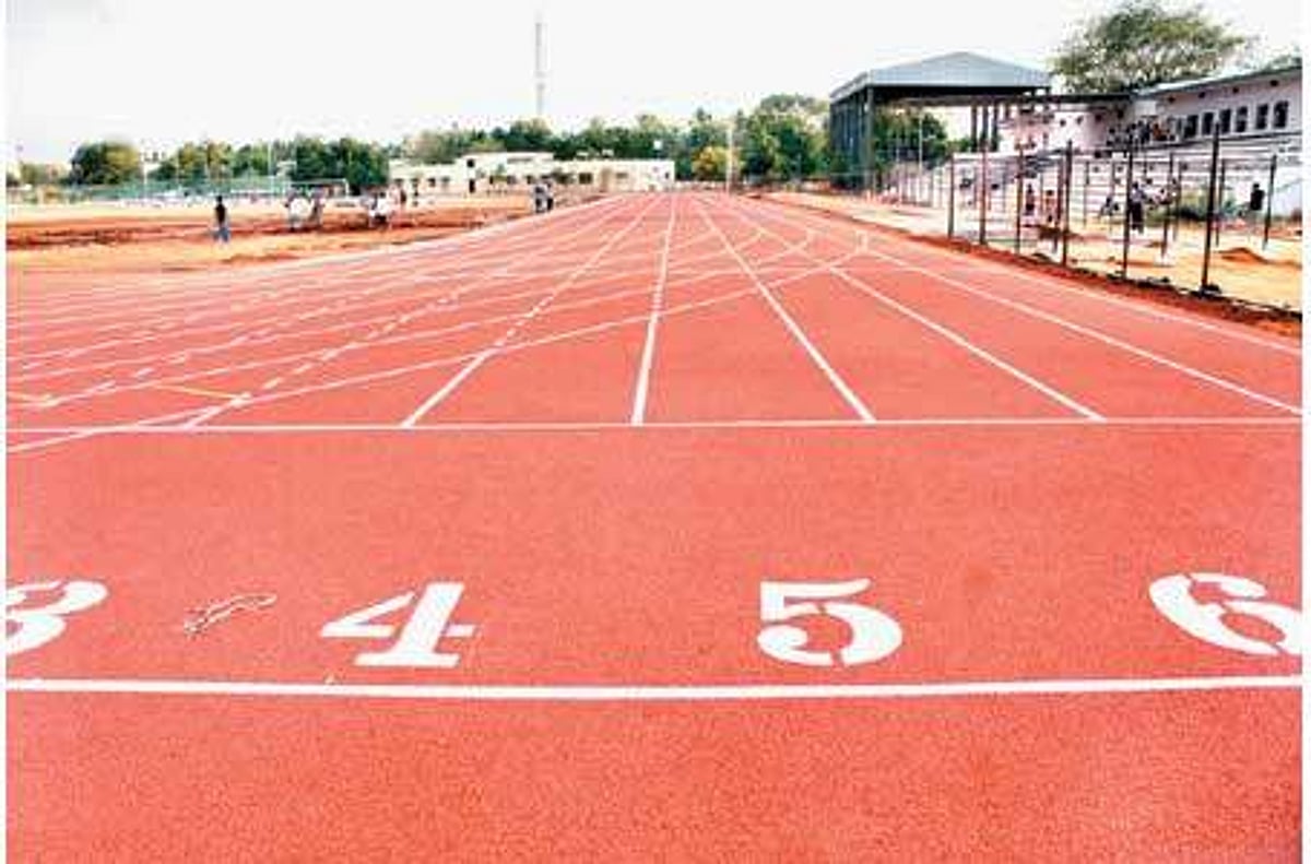 திறப்பு விழாவுக்கு காத்திருக்கும் இறகுப் பந்து உள்விளையாட்டு அரங்கம்