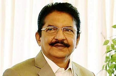 தமிழக ஆளுநருடன் எதிர்க்கட்சித் தலைவர்கள் திடீர் சந்திப்பு