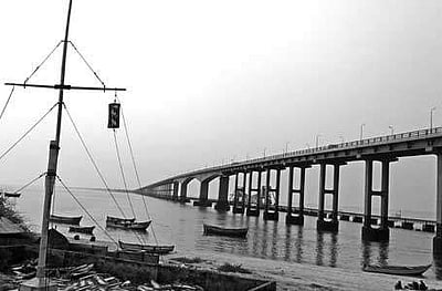 9 துறைமுகங்களில் 2-ம் எண் புயல் எச்சரிக்கை கூண்டு ஏற்றம்!