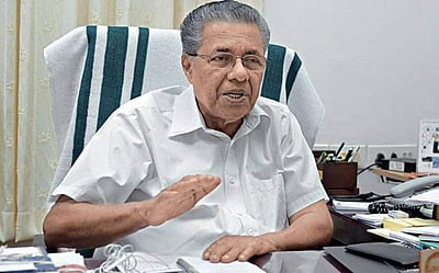 2 மடங்கு ஊதிய உயர்வு: கேரள சட்டப்பேரவையில் தீர்மானம் நிறைவேற்றம்