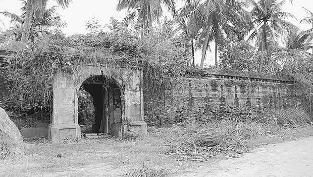 அழிவிலிருந்து காக்கப்படுமா மராட்டிய மன்னர் கோட்டை?