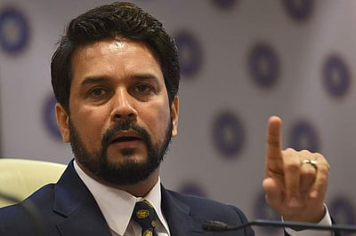 பணம் இல்லாமல் கிரிக்கெட்டை நடத்த முடியாது: அனுராக் தாக்கூர் பதிலடி!