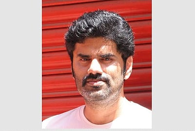 நாளை முதல் தினமணி.காம் ஜங்க்ஷனில் 'கருந்தேள்' ராஜேஷ் எழுதும் புதிய தொடர் ஆரம்பம்!