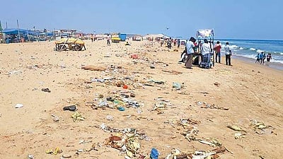 மெரீனாவில் 21.5 டன் குப்பை அகற்றம்