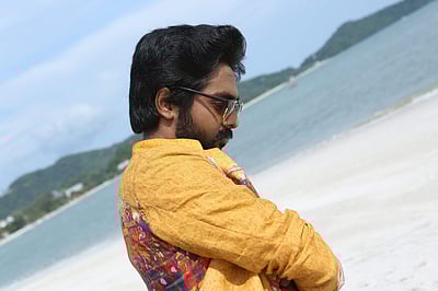 ட்விட்டரில் அஜித் ரசிகர்களுடன் மோதிய ஜி.வி. பிரகாஷ்!