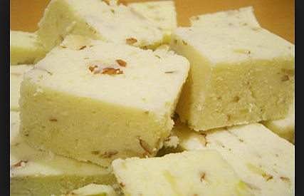 பாதாம் வால்நட் பர்ஃபி