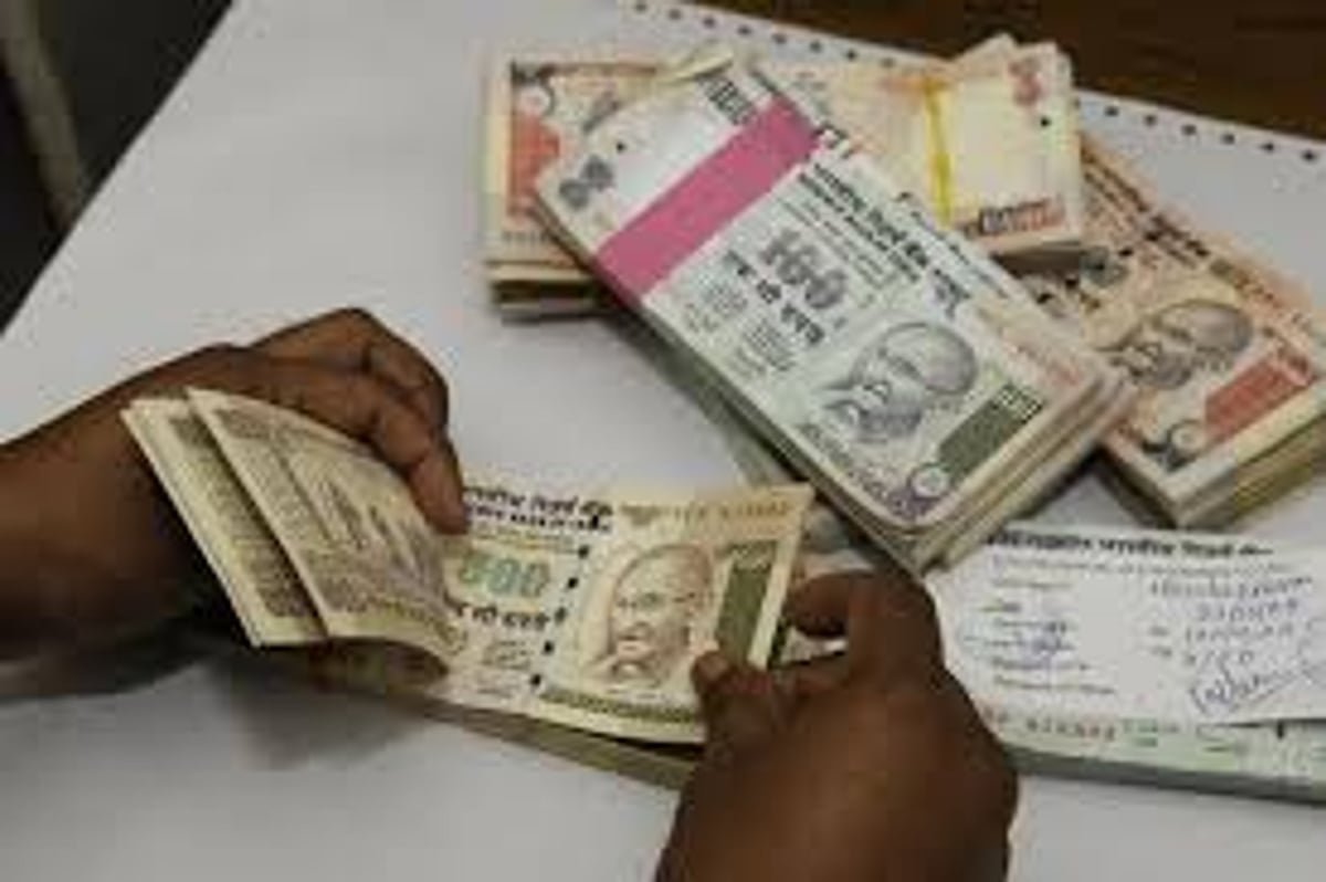 கடன் நிறுவனங்கள் பட்டியல் தர உச்ச நீதிமன்றம் உத்தரவு