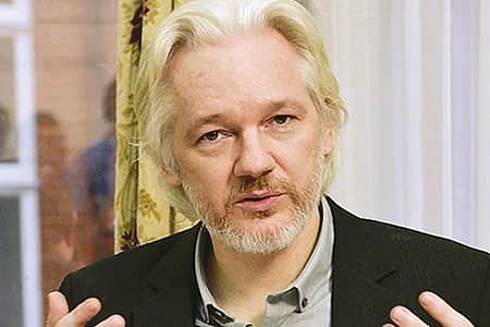 இங்கிலாந்து, ஸ்வீடன் அரசுகள் அசாஞ்சேக்கு இழப்பீடு வழங்க வேண்டும்