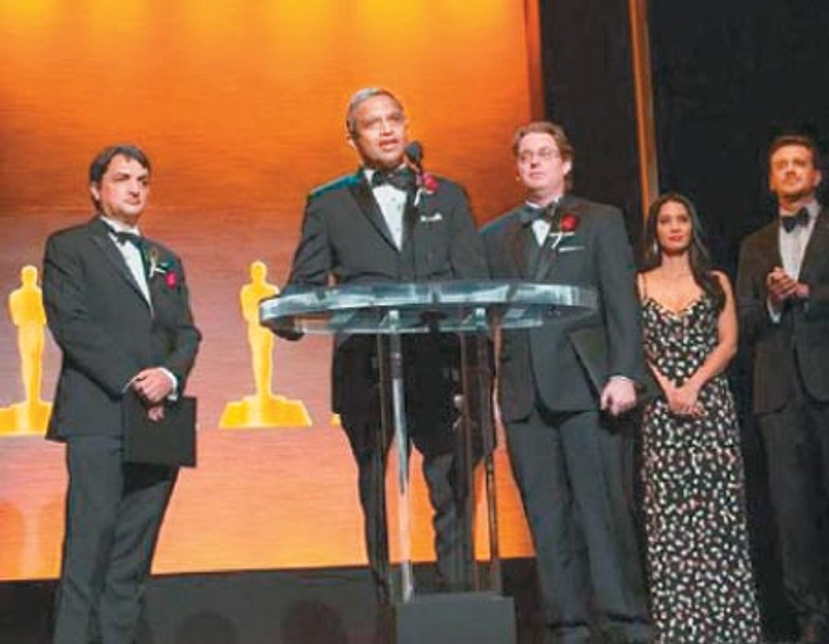 ஆஸ்கர் விருது பெறும் தமிழர்!