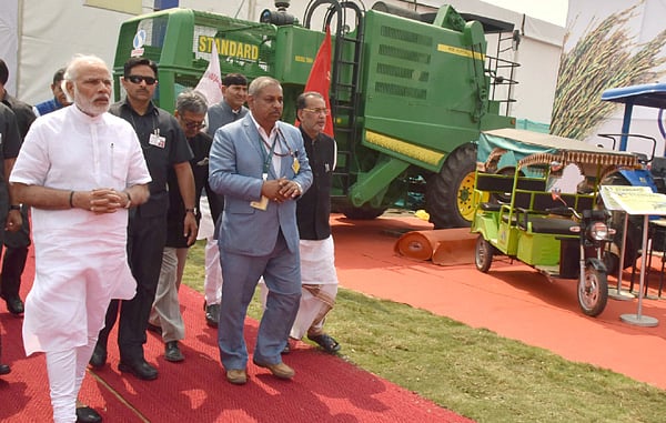 நீர் பற்றாக்குறையைச் சமாளிப்பதற்கு மாற்று விவசாயம்: பிரதமர் மோடி வலியுறுத்தல்