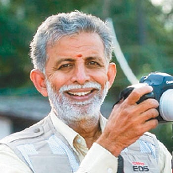 இவர் கேமராவில் சிக்காத விளையாட்டு நட்சத்திரமே இல்லை!