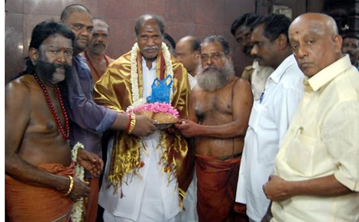 சிதம்பரம் தில்லைக்காளி கோயில் புதுச்சேரி முதல்வர் என்.ரங்கசாமி சிறப்பு வழிபாடு
