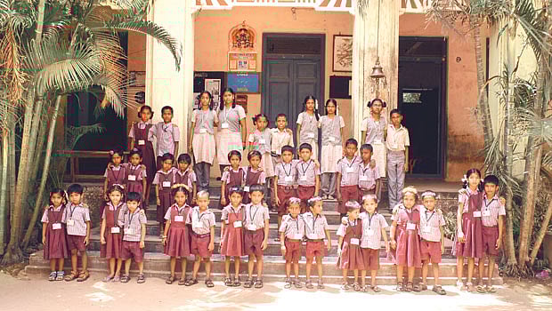 ஒரே பள்ளி 21 இரட்டையர்கள்!