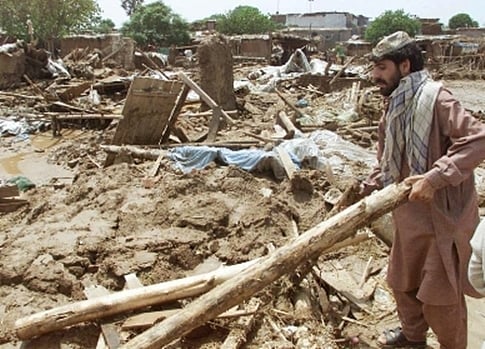 பாகிஸ்தானில் பலத்த மழை: வெள்ளத்தில் சிக்கி இதுவரை 71 பேர் பலி 