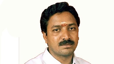 அதிமுக கட்சி அலுவலகத்தில் தினகரனை அனுமதிக்கமாட்டோம்: அமைச்சர் சி.வி. சண்முகம்