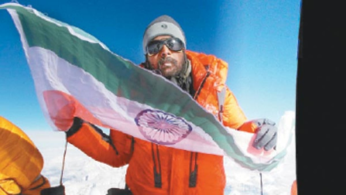 எவரெஸ்ட்டைத் தொட்ட தமிழர்!