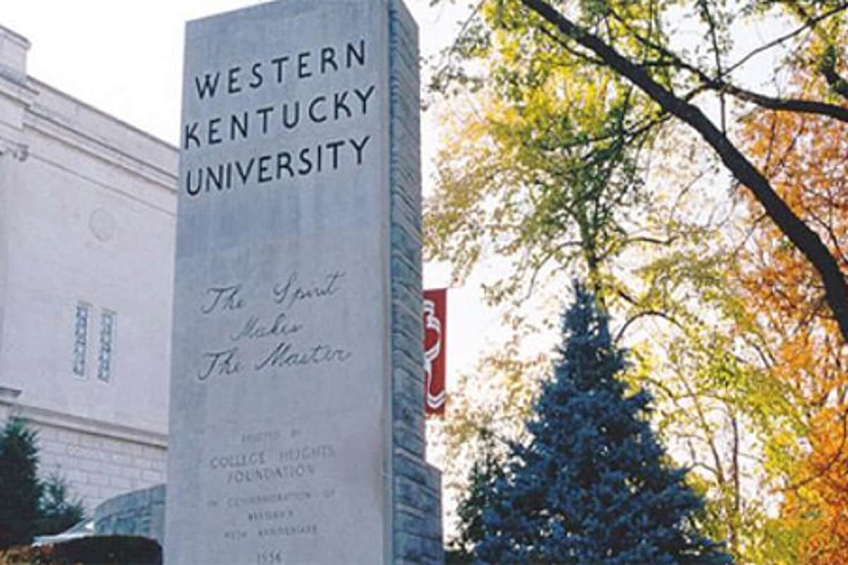 கணினி 'புரோகிராம்' எழுத தெரியாத 25 இந்திய மாணவர்கள் வெளியேற்றம்