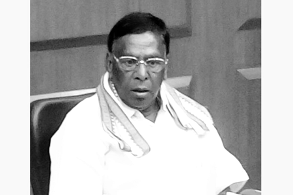 புதுவையில் இருந்து ரௌடிகளை வெளியேற்ற காவல்துறைக்குமுதல்வர் நாராயணசாமி உத்தரவு