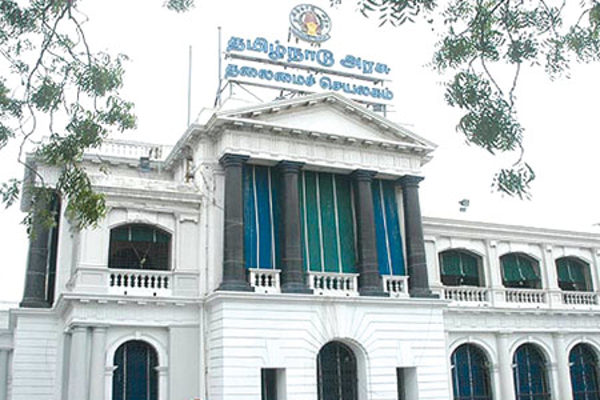 தமிழக அரசியலில் வெற்றிடமும், வைராக்கியத் தீயும்!