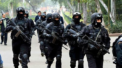 விஐபிகளின் பாதுகாப்பு வாபஸ்: 1300 வீரர்களுக்குக் கிடைத்தது சுதந்திரம்!