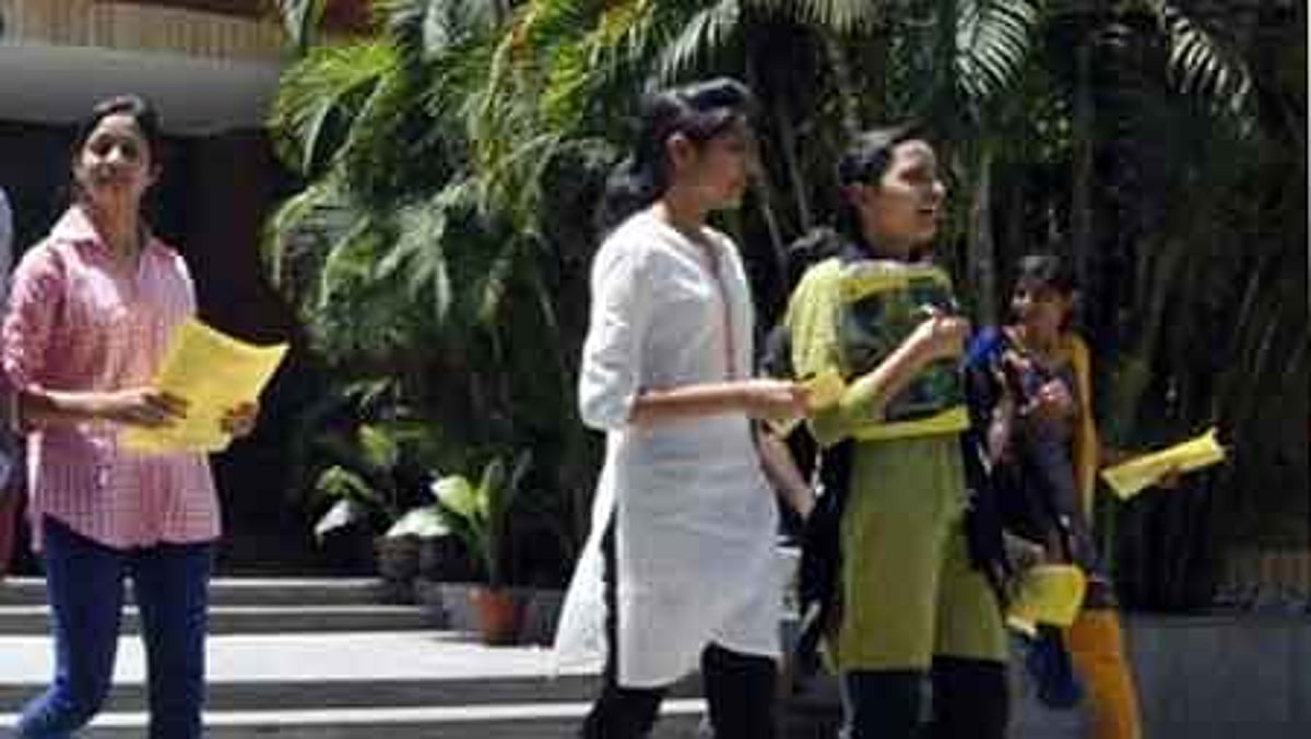 பி.இ. காலியிடங்கள் அதிகரிப்பது ஏன்?