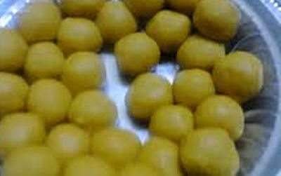 பாசிப்பருப்பு நெய் உருண்டை