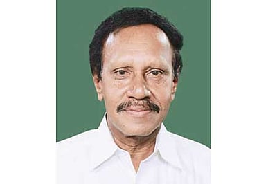 மாட்டிறைச்சி தடை: மக்களின் உணர்வை அதிமுக மதிக்கும்