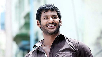 விபத்தில் மரணமடைந்த ஆட்டோ ஓட்டுநர் மகளின் கல்விச்செலவை ஏற்றார் விஷால்!