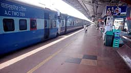 ரயில் டிக்கெட் பரிசோதனை அபராத வசூல் ரூ.160  கோடி: தெற்கு ரயில்வே அதிகாரிகள்