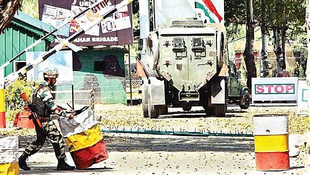 உரி தாக்குதல் முடிவல்ல: காஷ்மீரில் மேலும் சில பயங்கரவாதிகள் பதுங்கியிருக்கலாம்?