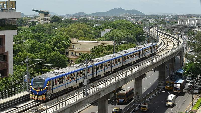 சென்னை மெட்ரோ ரயில் கழகத்தில் பொறியாளர் பணி