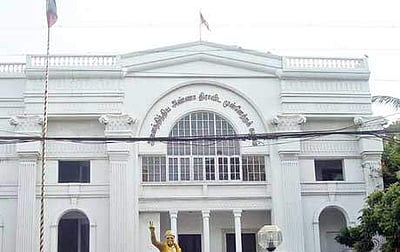 சசிகலாவை நீக்கினால் மட்டுமே... ஓபிஎஸ் அணியின் நிபந்தனையும், இபிஎஸ் அணியின் தயக்கமும்