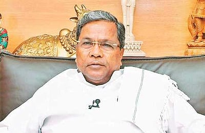 17 ஆயிரம் வாக்குகள் பின்தங்கிய சித்தராமையா