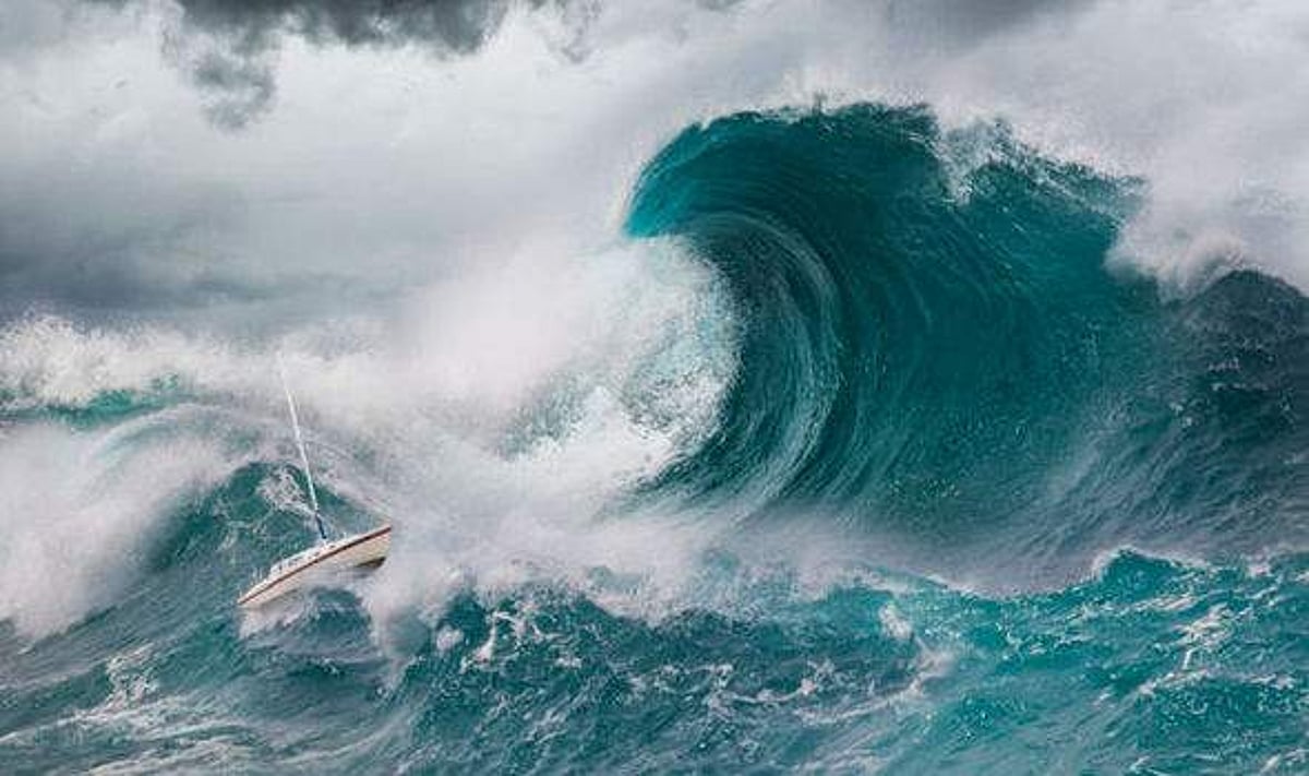 04.09.1596 ஜப்பானை முதல் சுனாமி தாக்கிய நாள்