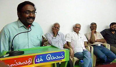  அருண்மொழி ஆசானுக்கு ஓர் ஆரவாரக் கலைவிழா!