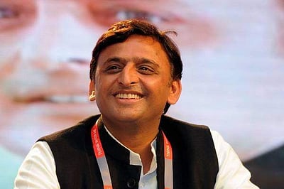 ராம்கோபால் யாதவ் தலைமையில் கட்சியின் செயற்குழு கூட்டம்: சமாஜ்வாதி தலைவராக அகிலேஷ்?