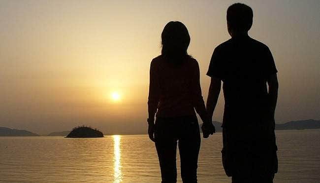 காதலர் தினத்தன்று சிங்கிள்ஸ் என்ன செய்வார்கள்?