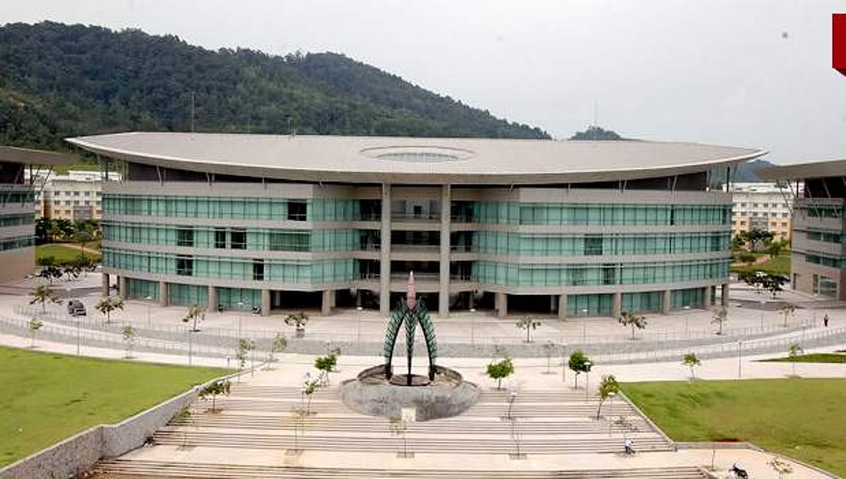 ஐம்ஸ்ட் பல்கலைக் கழகம்: மலேசியாவில் டத்தோ சாமிவேலு நிறுவிய, தென் கிழக்கு ஆசியாவின் மிகப் பெரிய கல்விக் கடல்!