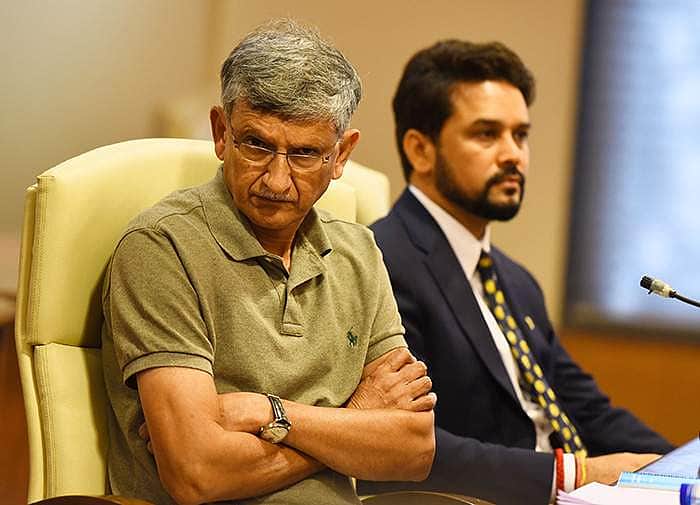 பி.சி.சி.ஐ தலைவர் மற்றும் செயலர் பதவி நீக்கம்: உச்ச நீதிமன்றம் அதிரடி உத்தரவு!