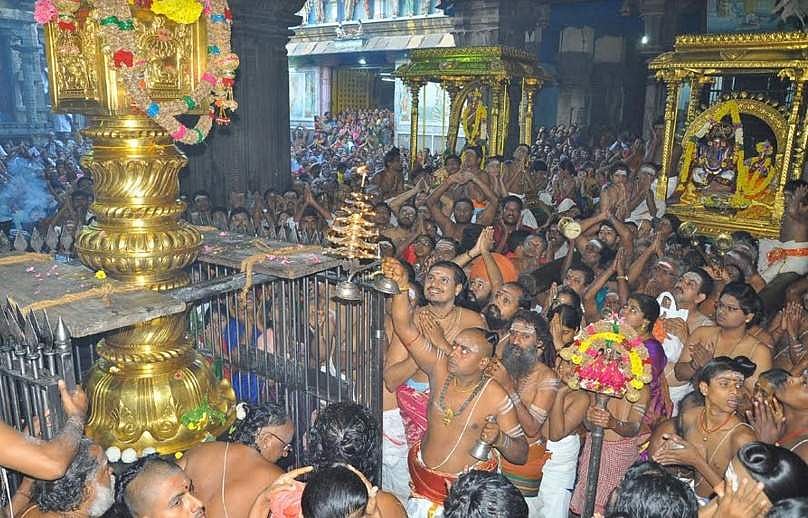 சிதம்பரம் ஸ்ரீநடராஜர் கோயிலில் கொடியேற்றம்! திரளான பக்தர்கள் பங்கேற்பு