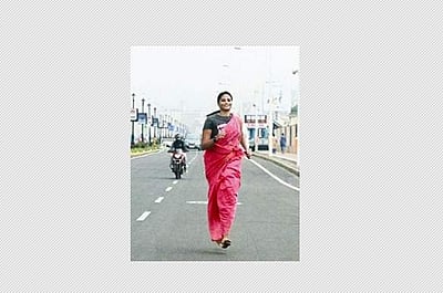 தனியே ஒரு பாத யாத்திரை!