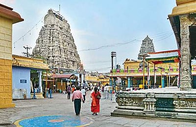 காஞ்சி காமாட்சியம்மன் கோயிலில் எல்இடி மூலம் நேரலை !